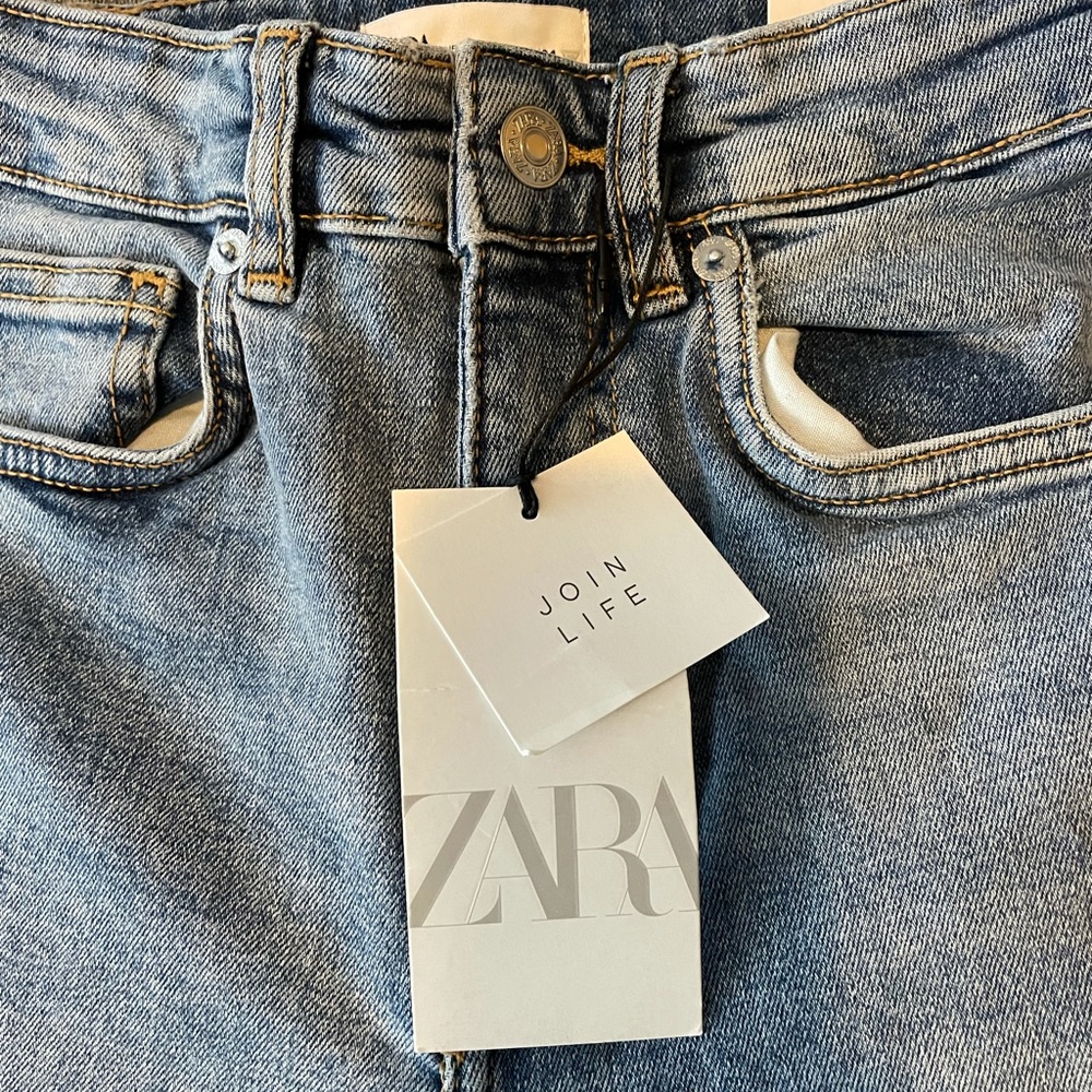 NWT ZARA Cropped Flare Denim (light wash only)